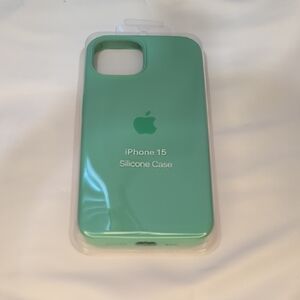 Apple iPhone 15 Silicone Cover - Mint